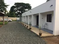 Bumblebee Inn Hotel a Baras