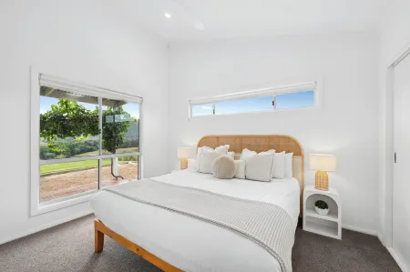 Stay in Mudgee the Grove, the Church, and Premium Private Homestead