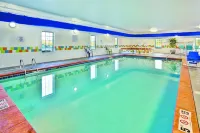 La Quinta Inn & Suites by Wyndham Rochester Mayo Clinic S - piscina