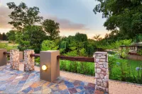 Africlassic River Lodge- Rivonia