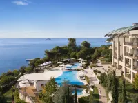 Monte Mulini Adults Exclusive Hotel by Maistra Collection Hôtels à proximité de : Parc Punta Corrente