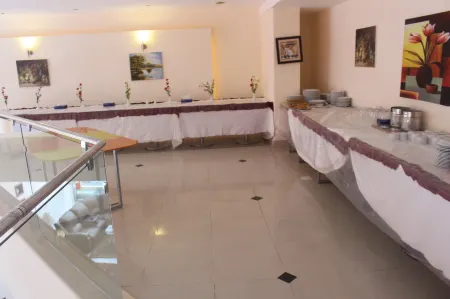 Sedrah Hotel Отели рядом с достопримечательностью «Университет Ярмук»