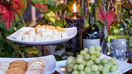 Elliott House Inn Отели рядом с достопримечательностью «Historic Charleston Foundation»