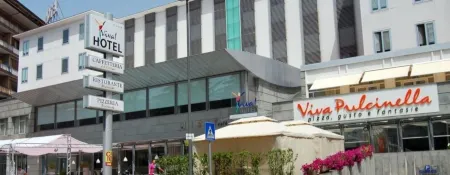 Viva Hotel Avellino Отели в г. Солофра