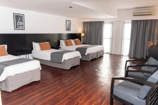 ドゥオミ ホテル ブエノスアイレス バローロ宮殿周辺のホテル