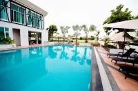 Jasper Hotel Ban Phai - parking