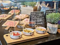 グランド パーク  ホテル  ロヴィニ バイ マイストラ コレクション - 朝食