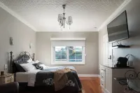 Noah's Stanley Luxury Bed and Breakfast Hotels near Stanley Tasmania Heritage Walk