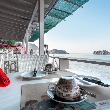 Sappho Hotel