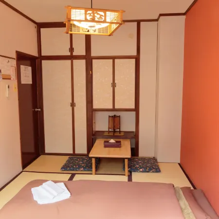 J-Hoppers Hiroshima Guesthouse