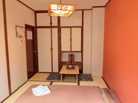 J-Hoppers Hiroshima Guesthouse