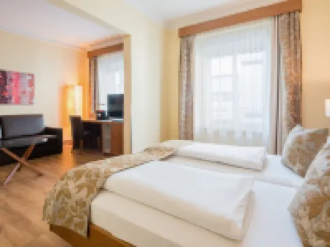 Hotel Weißes Kreuz Hotels in Bregenz