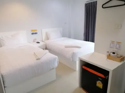 ก้าวเจริญเพลส