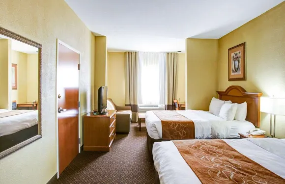 布倫納姆舒適全套房酒店