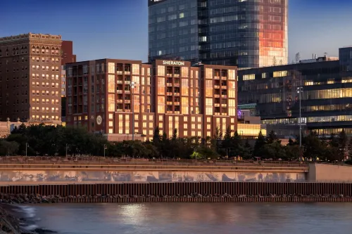 Sheraton Duluth Hotel - Boutique