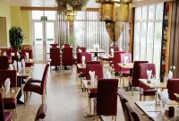 La Trelade Hotel - พร้อมอาหารเช้า
