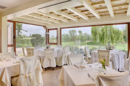 Borgo Cà dei Sospiri Отели в г. Куарто-д'Альтино