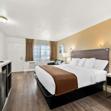 Americas Best Value Inn and Suites Flagstaff