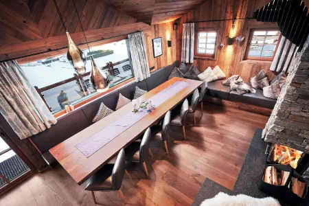 Almdorf Flachau - Luxus Hüttenurlaub