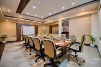 Sapna Clarks Inn Lucknow Hotels in Lakhnau