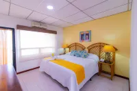 Hotel Santana - balcony