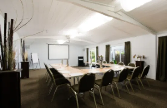 캐스트어웨이스 리조트 & 스파 온 미션 비치