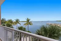 Beachside Resort & Residences - Ocean View