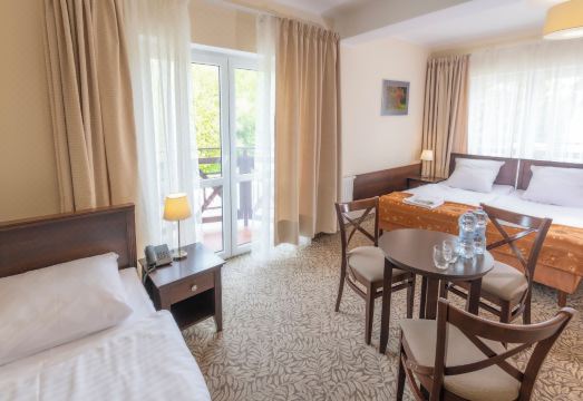 5. 모나 리사 메디..