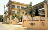 Ishwar Nain Hotel