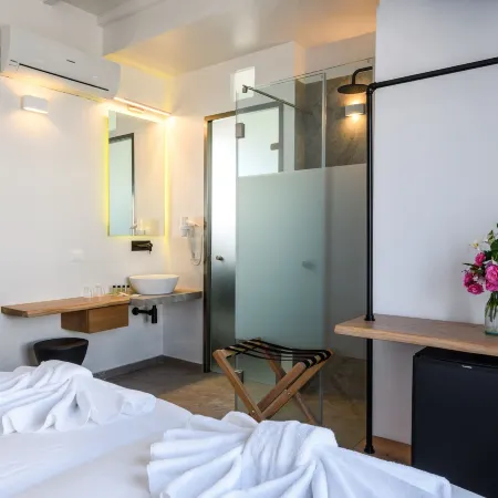 Magas Hotel Отели рядом с достопримечательностью «Квартал Маленькая Венеция»