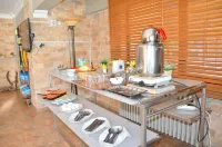 Elite Hotel Center Saray - 2-Star
