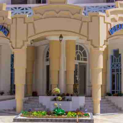 Hotel Dreams Beach Hotel Exterior
