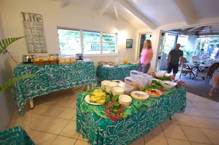 Lagoon Breeze Villas