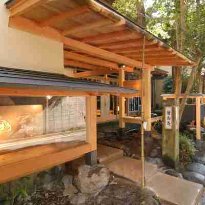 修善寺温泉 AKARI et KAORI（アカリエカオリ）［旧ねの湯 対山荘］ Hotel Exterior