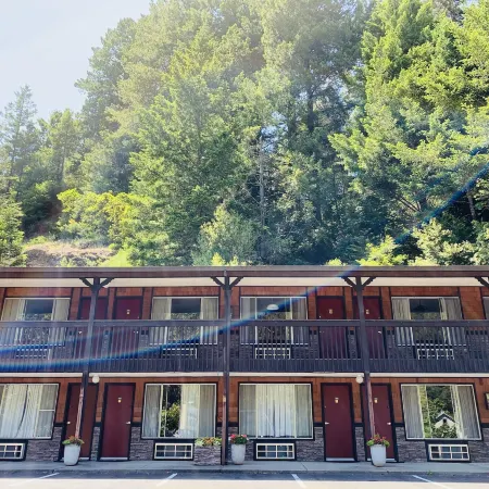 The Occidental Lodge