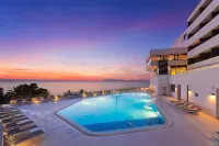 Medora Auri Family Beach Resort - Beach