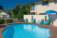 Ashleigh Court Motel - ที่มีสระว่ายน้ำ