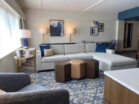 希爾頓逸林酒店-伊頓敦蒂頓瀑布