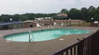Red Carpet Inn - 2-Star