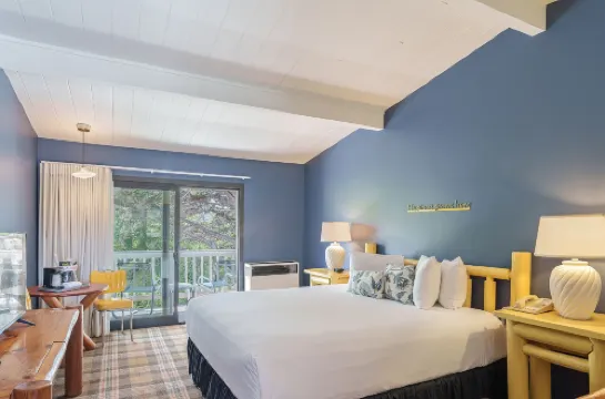 Carmel River Inn