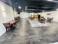 費爾布里奇客棧和套房庫爾羅 - 早餐