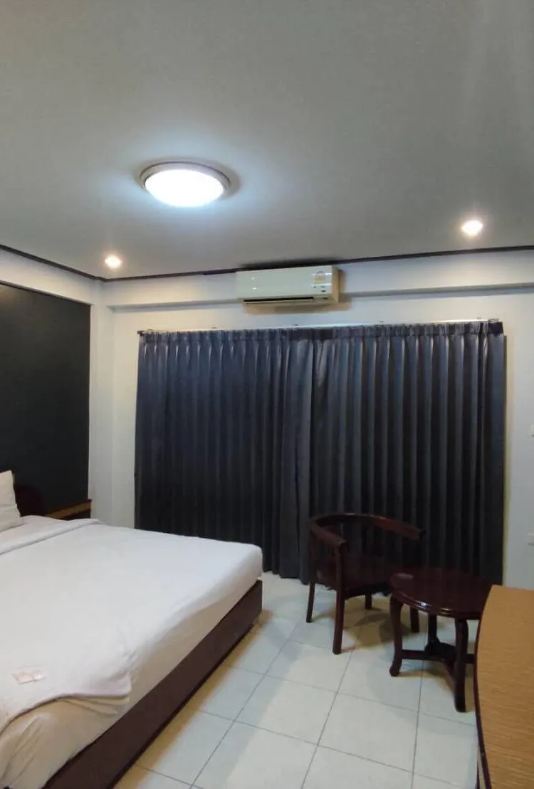 ห้องสแตนดาร์ด เตียงใหญ่ 1 เตียง