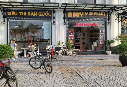 Amy Apartment Hue의 깔끔한 내부 이미지