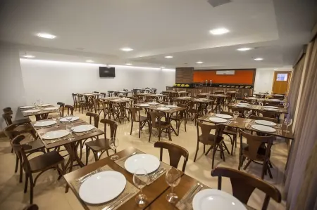 Intercity Teresópolis Отели рядом с достопримечательностью «Praca Olimpica»