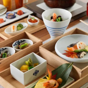 Lake Shikotsu Tsuruga Bessou Ao No Za