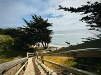 Ocean View Inn Hotels in Moss Beach