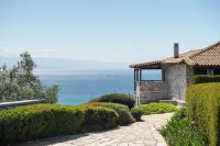 Karavia Lux Inn Hotels in Sipiada