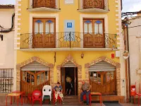 HOSTAL LAS GRULLAS Hoteles en Tornos