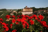 Hotel Barolo فنادق في Narzole
