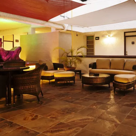 Hotel y Suites Nader